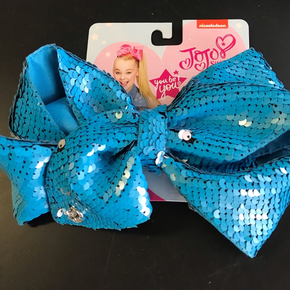 Flippy JoJo Bow